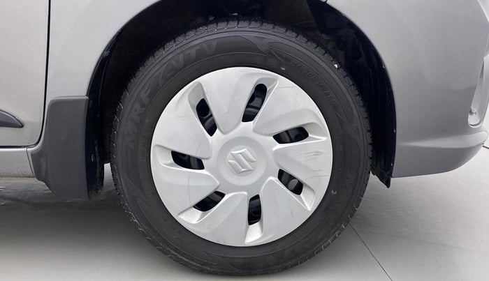 2018 Maruti Celerio ZXI, Petrol, Manual, 37,662 km, Right Front Wheel