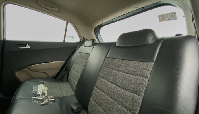 2013 Hyundai Grand i10 SPORTZ 1.2 KAPPA VTVT, Petrol, Manual, 19,732 km, Right Side Rear Door Cabin