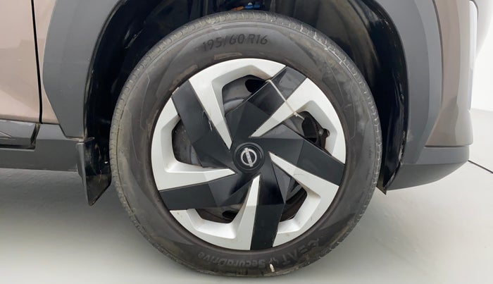 2021 Nissan MAGNITE XL Turbo CVT, Petrol, Automatic, 11,586 km, Right Front Wheel