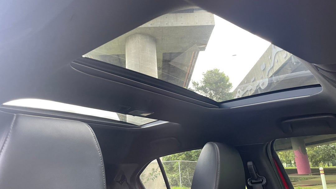 Interior Sunroof/Moonroof
