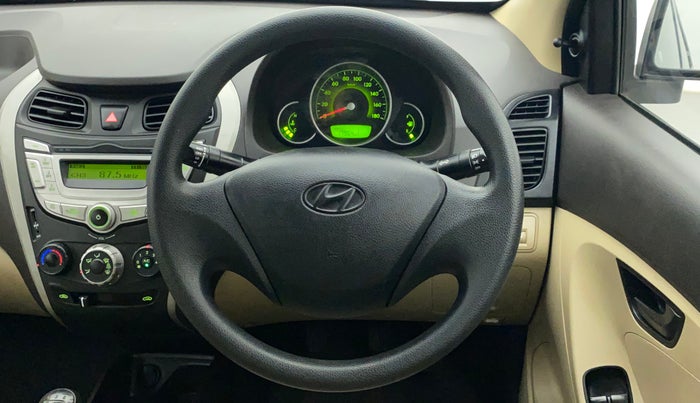 2017 Hyundai Eon MAGNA +, Petrol, Manual, 17,964 km, Steering Wheel Close Up