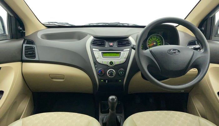 2017 Hyundai Eon MAGNA +, Petrol, Manual, 17,964 km, Dashboard