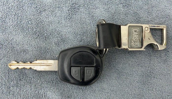 2014 Maruti Swift VDI ABS, Diesel, Manual, 36,011 km, Key Close Up