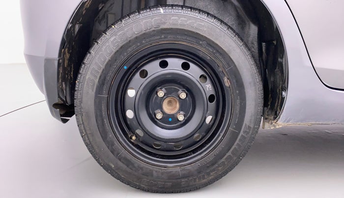 2013 Maruti Swift VXI D, Petrol, Manual, 89,474 km, Right Rear Wheel