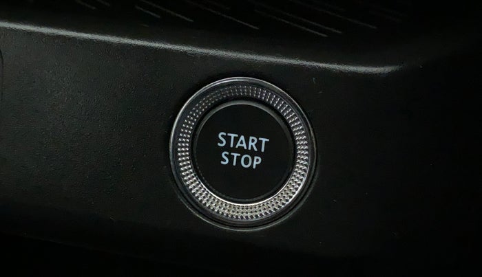 2021 Renault Kiger RXZ AMT DUAL TONE, Petrol, Automatic, 18,903 km, Keyless Start/ Stop Button