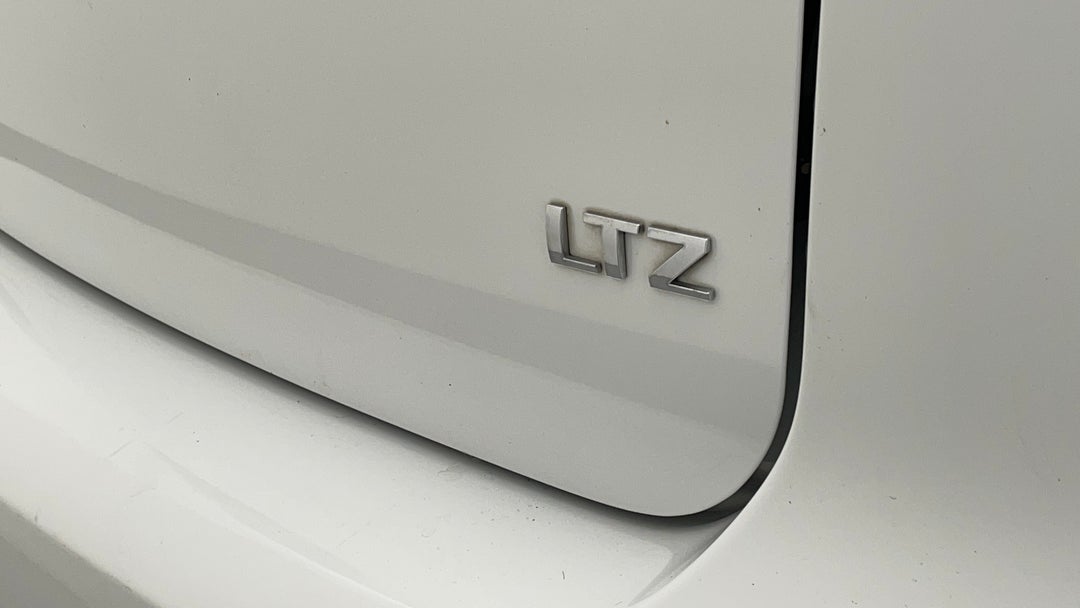 Badge (Boot Right Side)