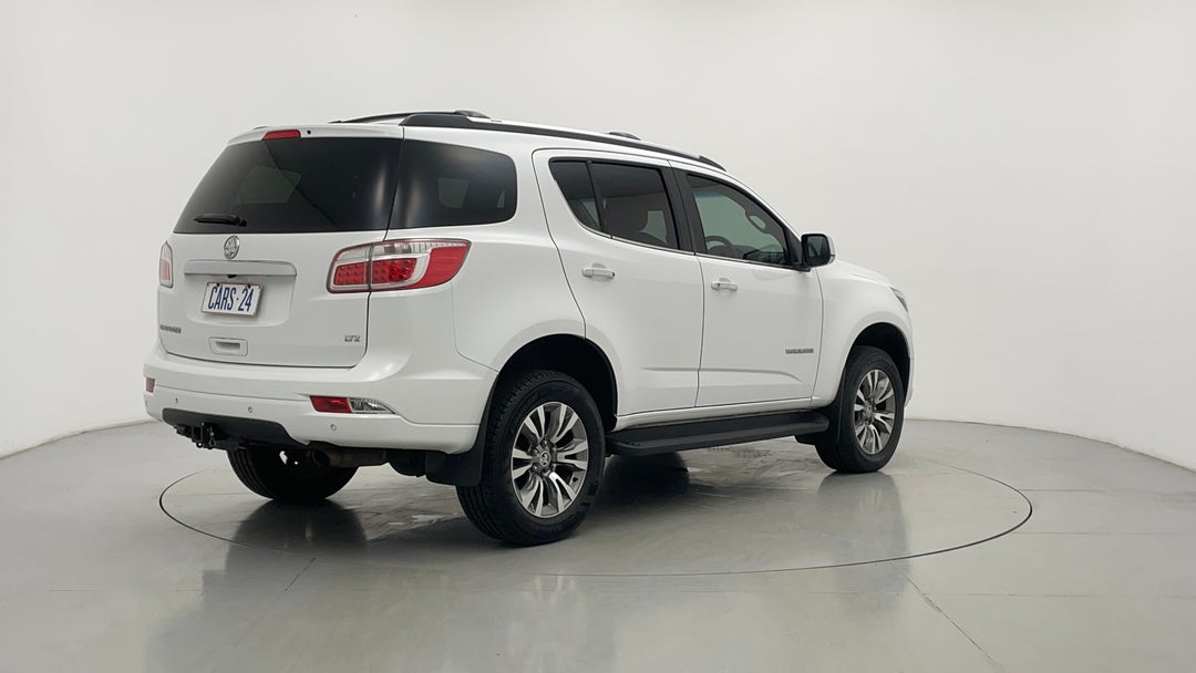 Right Back Diagonal (45- Degree) View