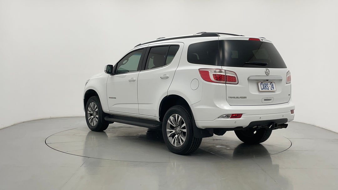 Left Back Diagonal (45- Degree) View