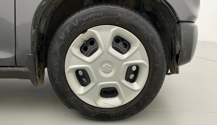 2020 Maruti S PRESSO VXI CNG, CNG, Manual, 44,144 km, Right Front Wheel