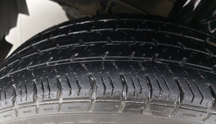 2017 Datsun Redi Go T (O), Petrol, Manual, 1,00,064 km, Left Front Tyre Tread