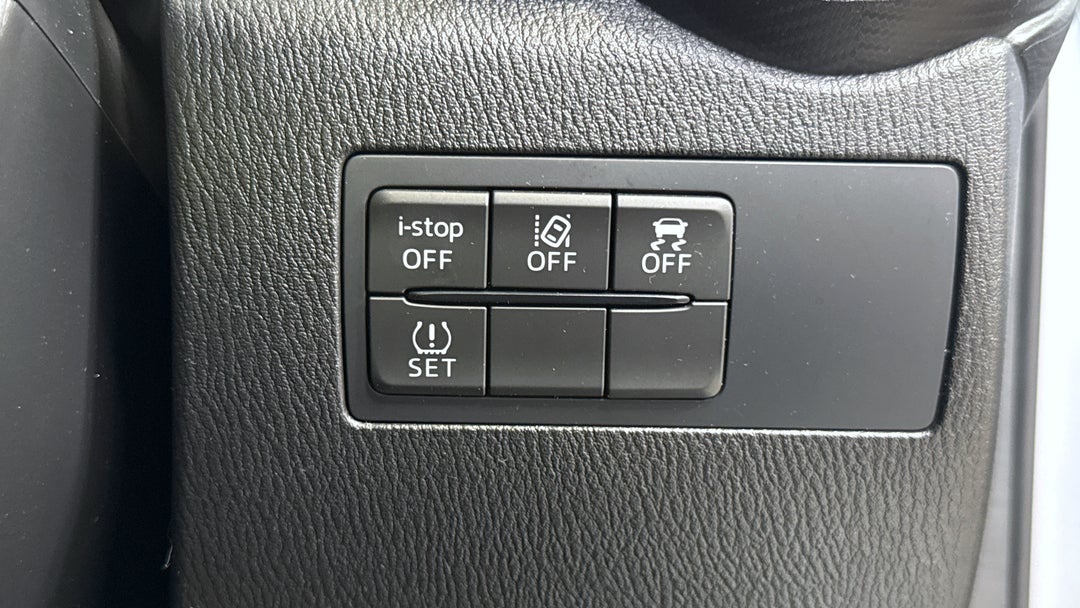 2022 Mazda Mazda2 G15 Evolve, Automatic, 32912 km, Utility Switches/Buttons