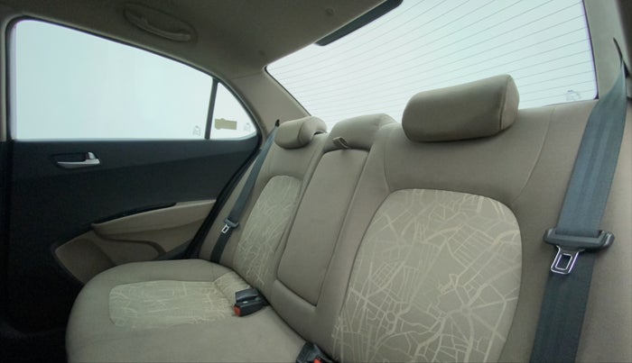 2016 Hyundai Xcent S 1.2, Petrol, Manual, 57,838 km, Right Side Rear Door Cabin