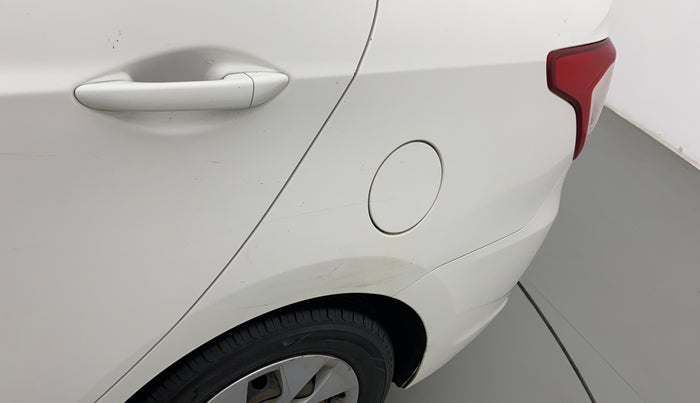 2016 Hyundai Xcent S 1.2, Petrol, Manual, 57,838 km, Left quarter panel - Minor scratches