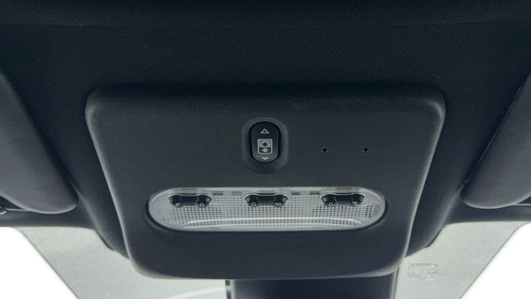 On-Roof Controls/Sunglass holder