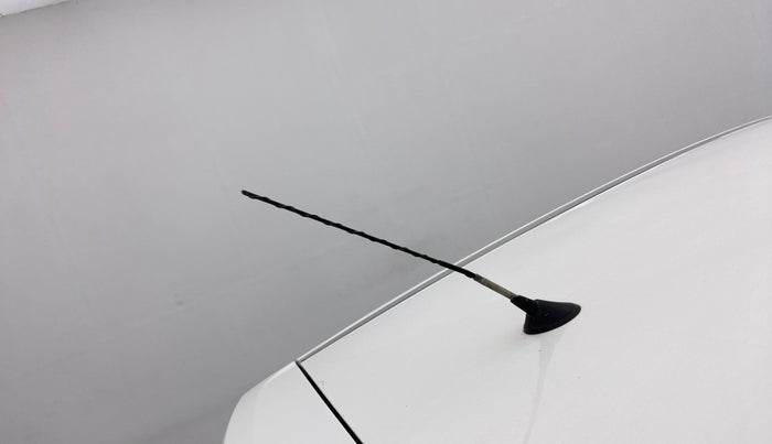 2013 Hyundai i20 MAGNA O 1.2, CNG, Manual, 95,593 km, Roof - Antenna has minor damage