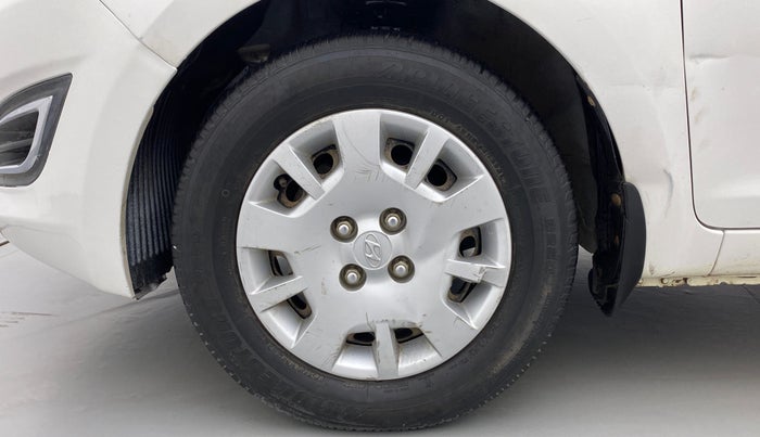 2013 Hyundai i20 MAGNA O 1.2, CNG, Manual, 95,593 km, Left Front Wheel