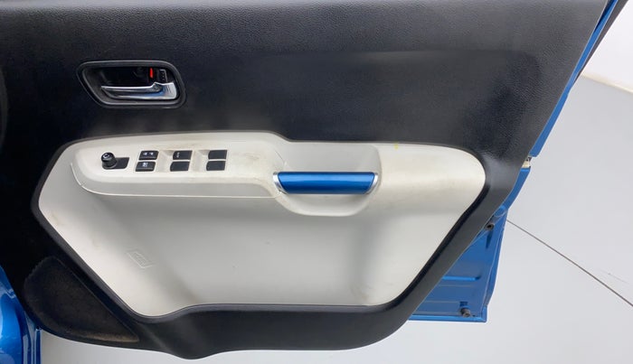 2018 Maruti IGNIS DELTA 1.2 K12, Petrol, Manual, 33,963 km, Driver Side Door Panels Control
