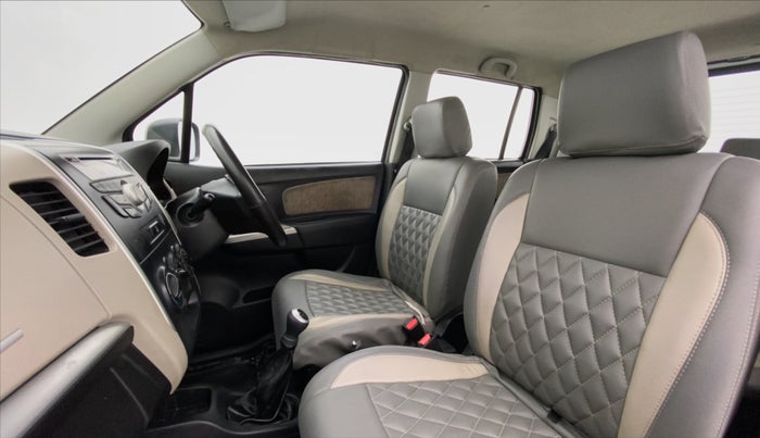 2016 Maruti Wagon R 1.0 VXI, Petrol, Manual, 46,929 km, Right Side Front Door Cabin