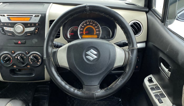 2016 Maruti Wagon R 1.0 VXI, Petrol, Manual, 46,929 km, Steering Wheel Close Up