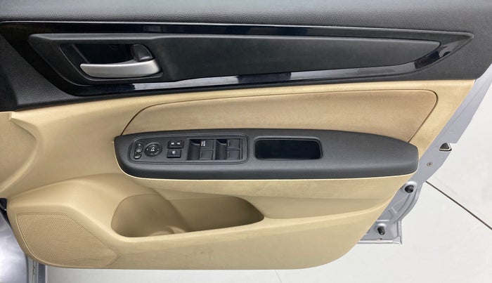 2020 Honda Amaze 1.2L I-VTEC VX, Petrol, Manual, 24,145 km, Driver Side Door Panels Control