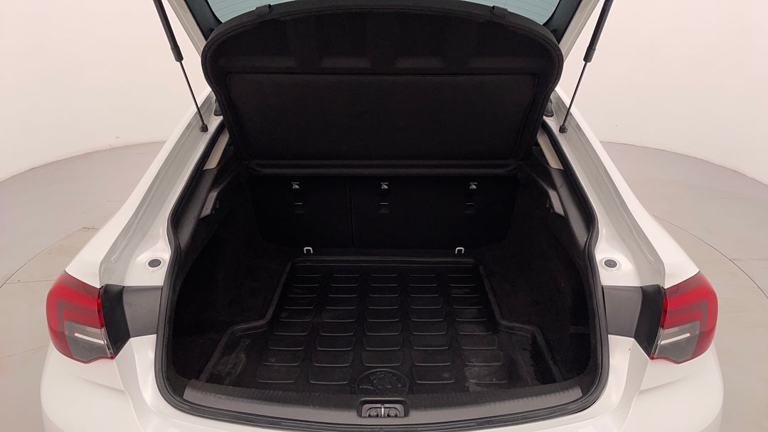 2018 Holden Calais Calais, Automatic, 107430 km, Boot Inside View