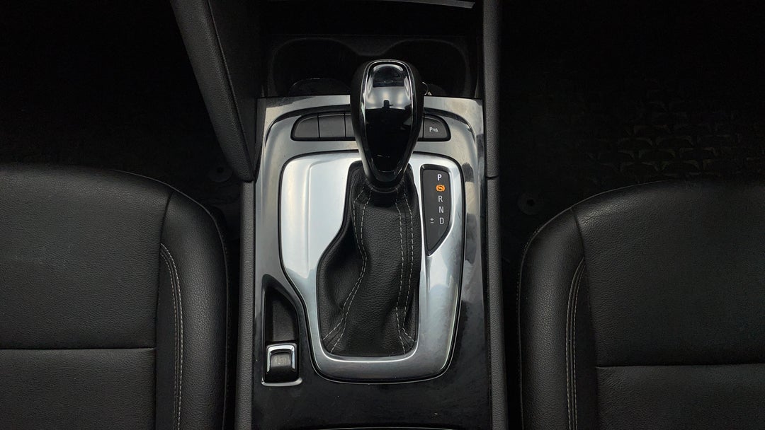 2018 Holden Calais Calais, Automatic, 107430 km, Gear Lever 