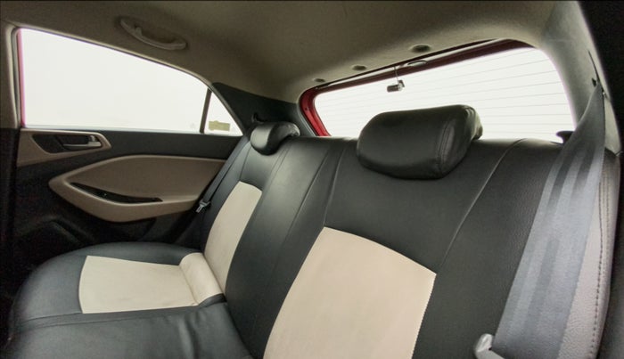 2016 Hyundai Elite i20 ASTA 1.2, Petrol, Manual, 58,715 km, Right Side Rear Door Cabin