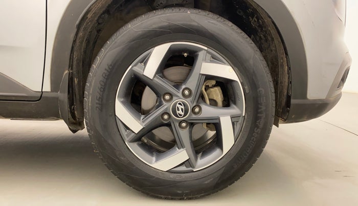 2019 Hyundai VENUE SX 1.0 (O) TURBO, Petrol, Manual, 39,770 km, Right Front Wheel