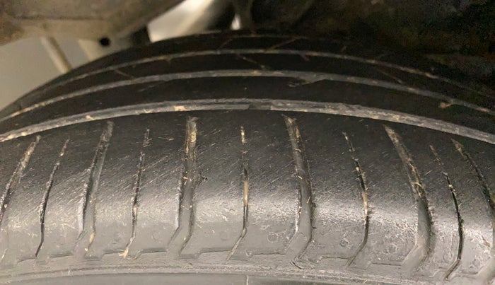 2019 Hyundai VENUE SX 1.0 (O) TURBO, Petrol, Manual, 39,770 km, Left Rear Tyre Tread