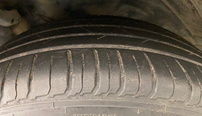 2019 Hyundai VENUE SX 1.0 (O) TURBO, Petrol, Manual, 39,770 km, Right Front Tyre Tread
