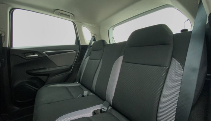 2018 Honda WR-V 1.2 i-VTEC VX MT, Petrol, Manual, 17,111 km, Right Side Rear Door Cabin