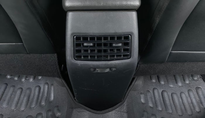 2017 Hyundai Elite i20 SPORTZ 1.2, Petrol, Manual, 40,013 km, Rear AC Vents