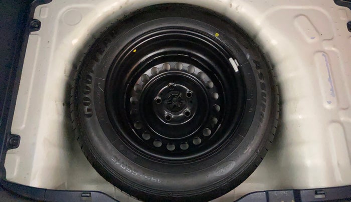 2019 Hyundai VENUE 1.0 SX TURBO GDI DUAL TONE, Petrol, Manual, 26,294 km, Spare Tyre