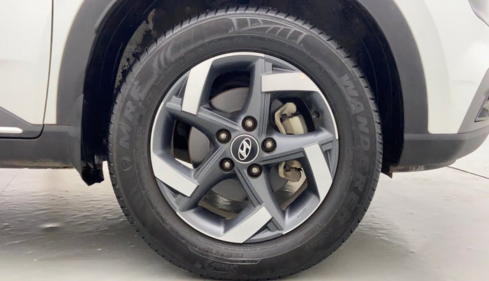 2019 Hyundai VENUE 1.0 SX TURBO GDI DUAL TONE, Petrol, Manual, 26,294 km, Right Front Wheel