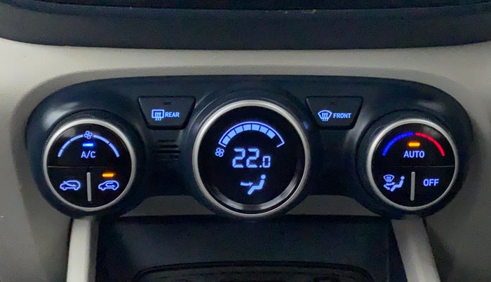 2019 Hyundai VENUE 1.0 SX TURBO GDI DUAL TONE, Petrol, Manual, 26,294 km, Automatic Climate Control