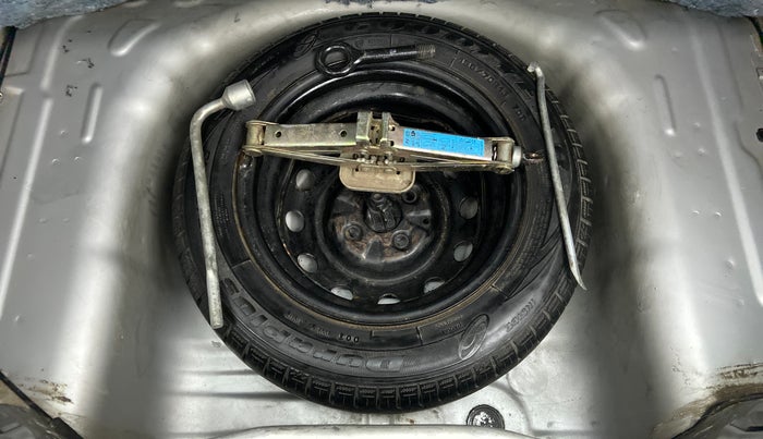 2015 Hyundai Eon MAGNA PLUS, Petrol, Manual, 48,490 km, Spare Tyre