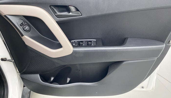 2016 Hyundai Creta 1.6 E + VTVT, Petrol, Manual, 36,658 km, Driver Side Door Panels Controls