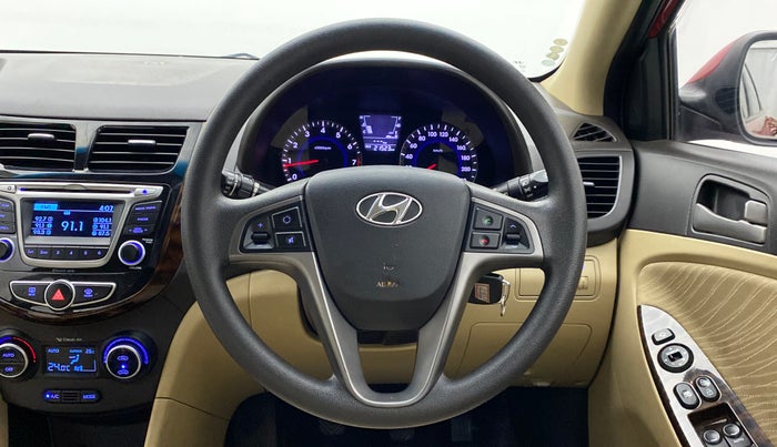 2015 Hyundai Verna FLUIDIC 1.6 VTVT S, Petrol, Manual, 21,583 km, Steering Wheel Close Up