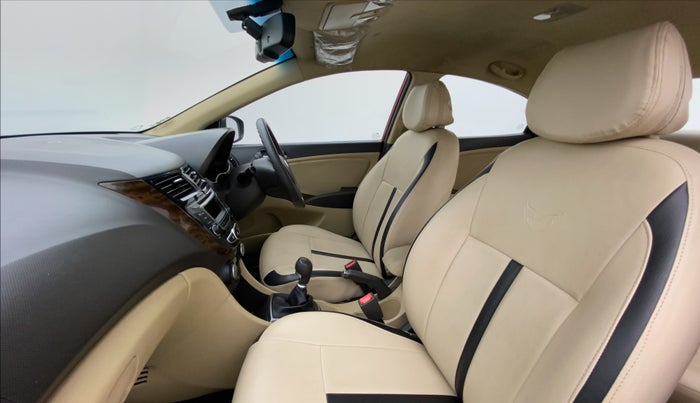 2015 Hyundai Verna FLUIDIC 1.6 VTVT S, Petrol, Manual, 21,583 km, Right Side Front Door Cabin