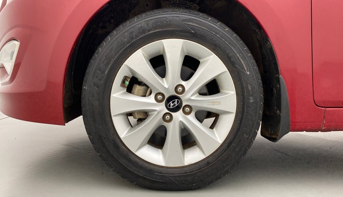 2015 Hyundai Verna FLUIDIC 1.6 VTVT S, Petrol, Manual, 21,583 km, Left Front Wheel