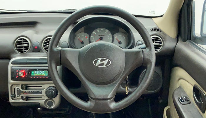 2014 Hyundai Santro Xing GL PLUS, Petrol, Manual, 49,279 km, Steering Wheel Close Up
