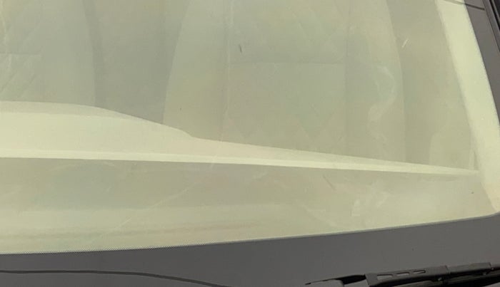 2016 Hyundai Elite i20 ASTA 1.2 (O), Petrol, Manual, 90,064 km, Front windshield - Minor spot on windshield
