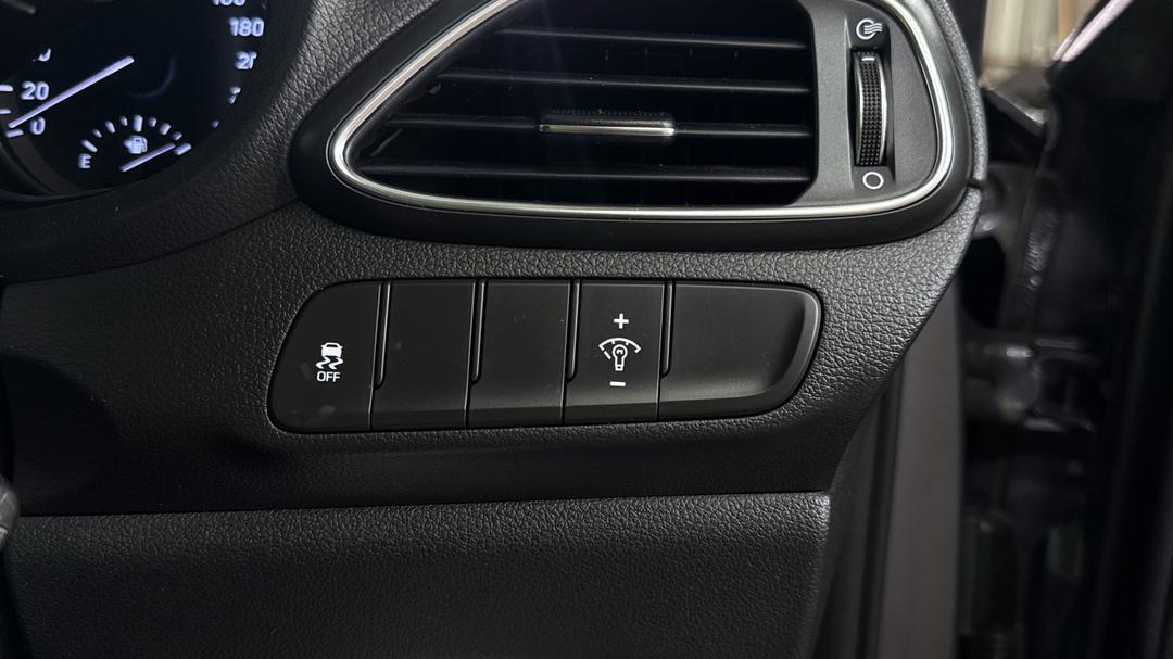 2019 Hyundai i30 Active, Automatic, 63520 km, Utility Switches/Buttons