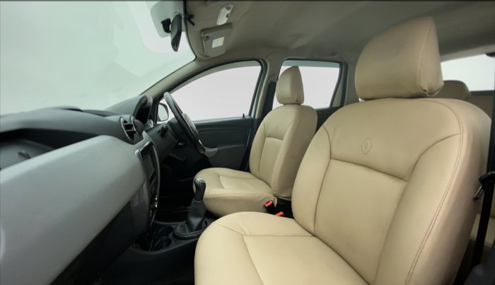 2014 Renault Duster 85 PS RXE DIESEL ADVENTURE, Diesel, Manual, 65,738 km, Right Side Front Door Cabin