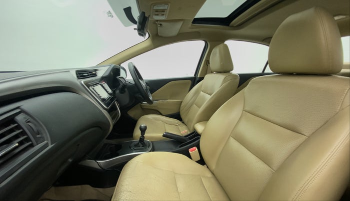 2015 Honda City 1.5L I-VTEC VX (O) MT, Petrol, Manual, 71,565 km, Right Side Front Door Cabin