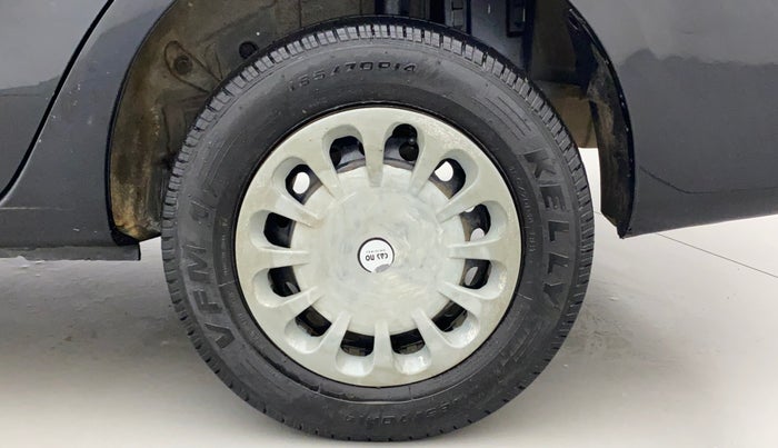 2011 Toyota Etios G, Petrol, Manual, 62,380 km, Left Rear Wheel
