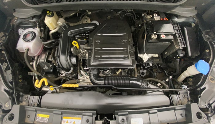 2022 Volkswagen TAIGUN HIGHLINE 1.0 TSI AT, Petrol, Automatic, 12,579 km, Open Bonet