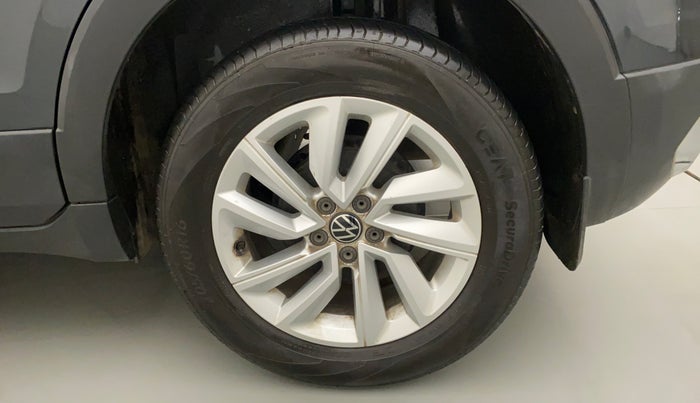2022 Volkswagen TAIGUN HIGHLINE 1.0 TSI AT, Petrol, Automatic, 12,579 km, Left Rear Wheel