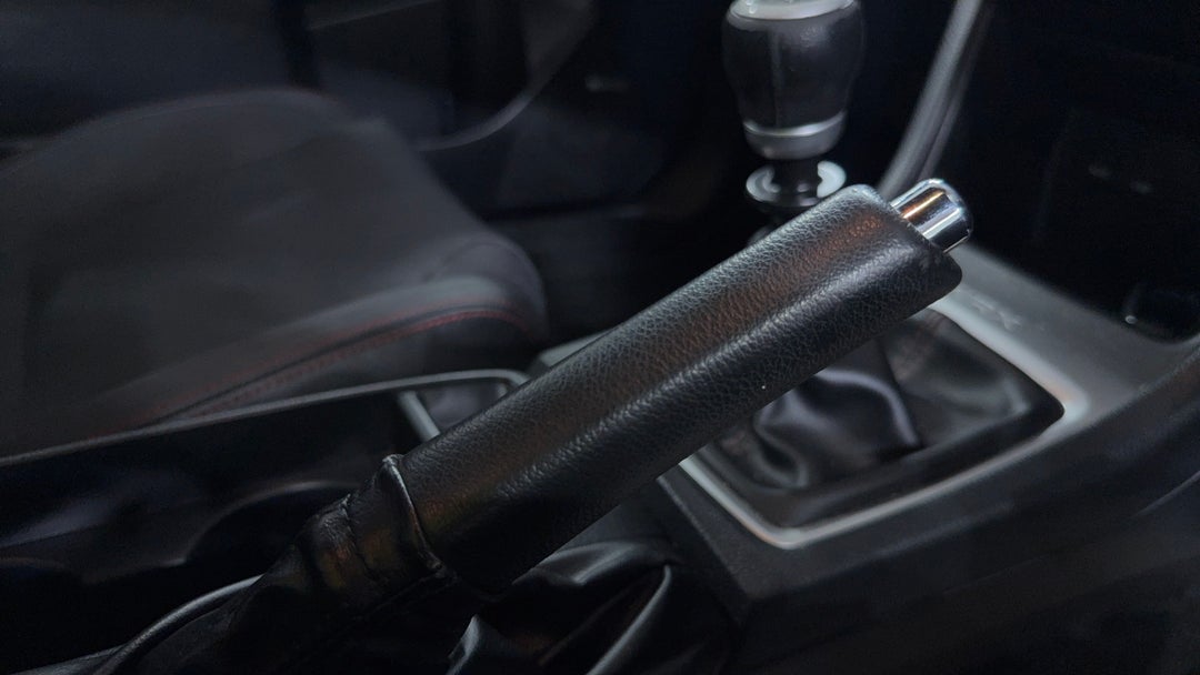 2016 Subaru WRX Premium (AWD), Manual, 137246 km, Handbrake