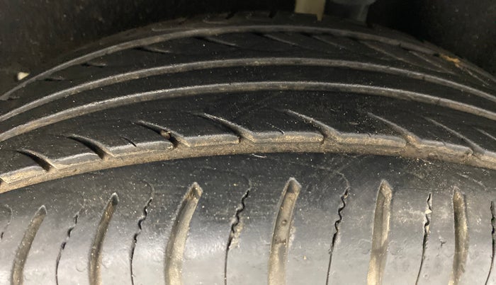 2018 Ford Ecosport 1.5TITANIUM TDCI, Diesel, Manual, 23,048 km, Left Rear Tyre Tread